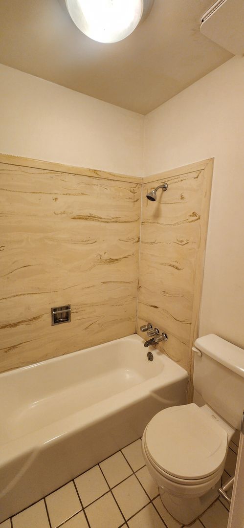 1 bed, 1 bath, 700 sqft, $1,045, Unit 05B