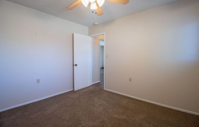 2 beds, 1 bath, 850 sqft, $1,695, Unit 4554