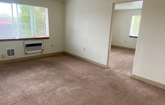 1 bed, 1 bath, 638 sqft, $725, Unit 7