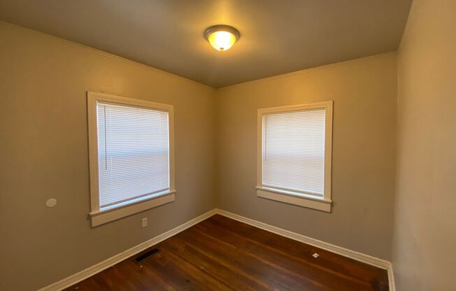 2 bed/1 bath