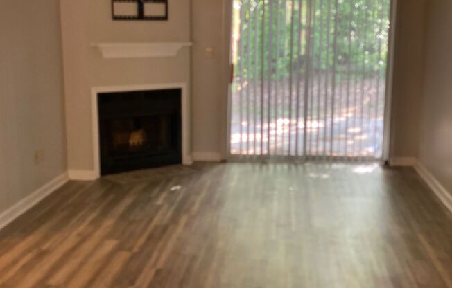 2 beds, 2 baths, $1,295, Unit Unit A