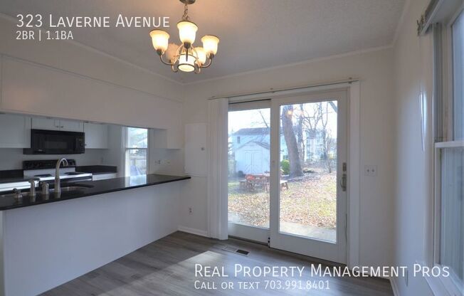 323 LAVERNE AVE