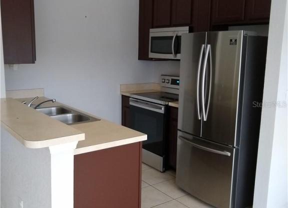 4 beds, 2 baths, 1,424 sqft, $2,000