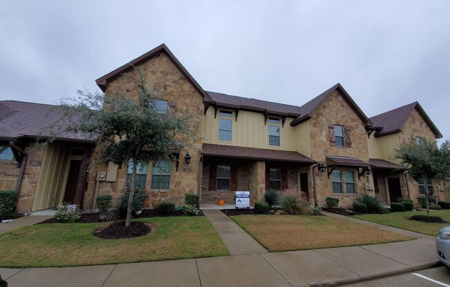 4 Bedroom / 4 Bath in The Barracks Townhomes