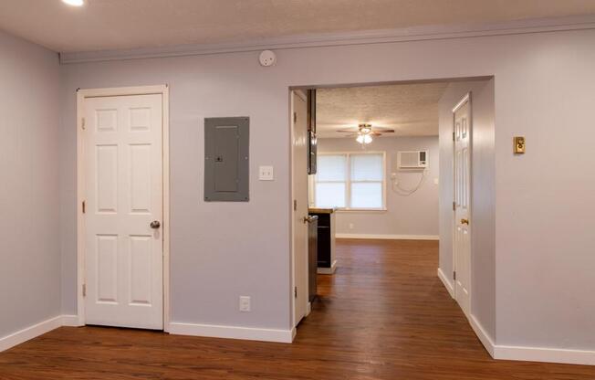 1 bed, 1 bath, 800 sqft, $850