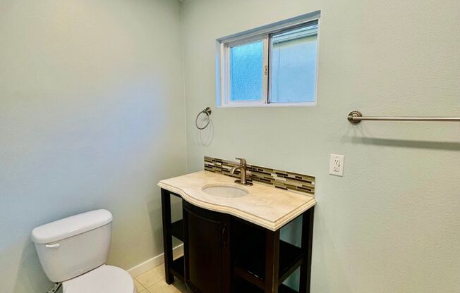 2 beds, 2 baths, 1,029 sqft, $2,595, Unit 06