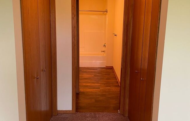 1 bed, 1 bath, 805 sqft, $1,440, Unit 925-203