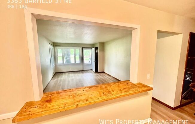 3383 GARFIELD ST NE