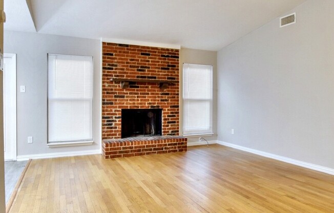 1912 BOSQUE LN