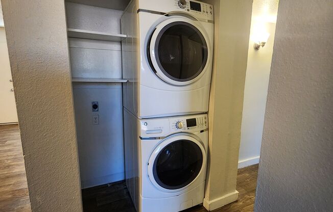 2 beds, 1 bath, 775 sqft, $1,299, Unit 1A