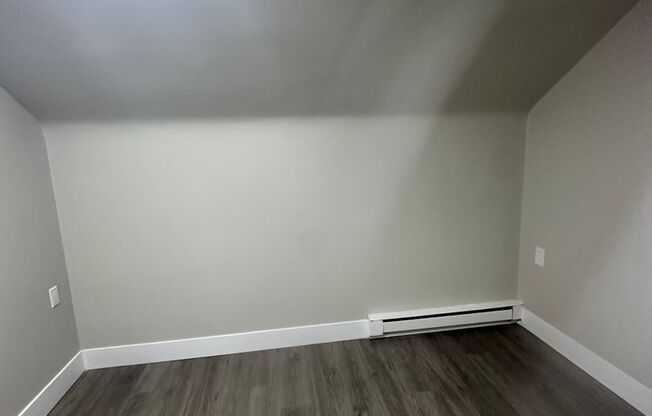 1 bed, 1 bath, 450 sqft, $1,000, Unit 434