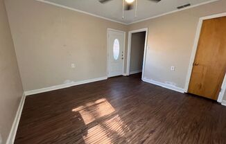 2 beds, 1 bath, $995