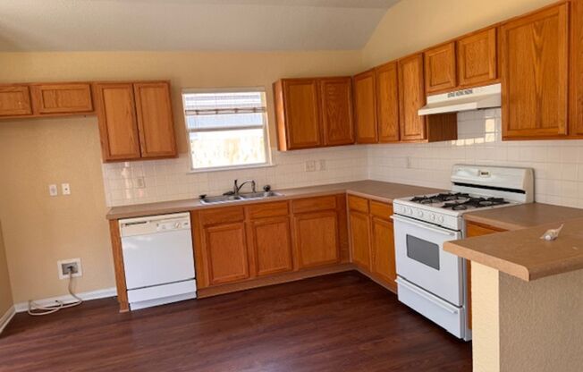3 Bedroom 2 Bathroom Georgetown Home