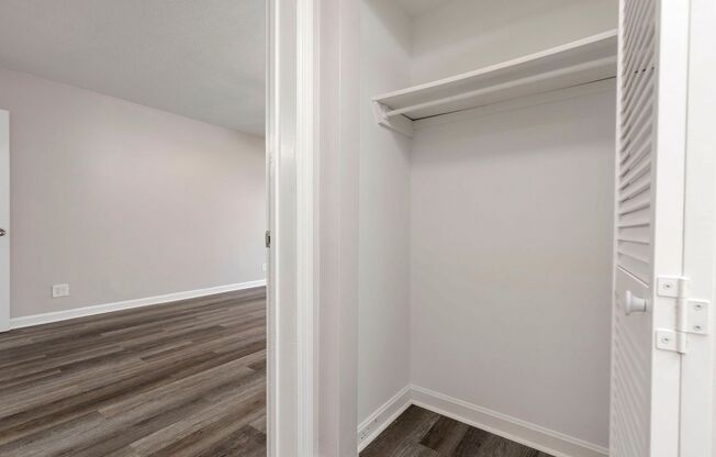 2 beds, 2 baths, 900 sqft, $1,050, Unit 303
