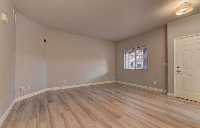 Corner Unit Condo in Gated Summerlin Community with Pool & Spa – 2 Bed, 2 Bath, Large Covered Patio