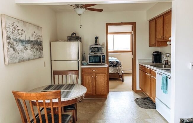 Delafield Country Aire Associates LLC
