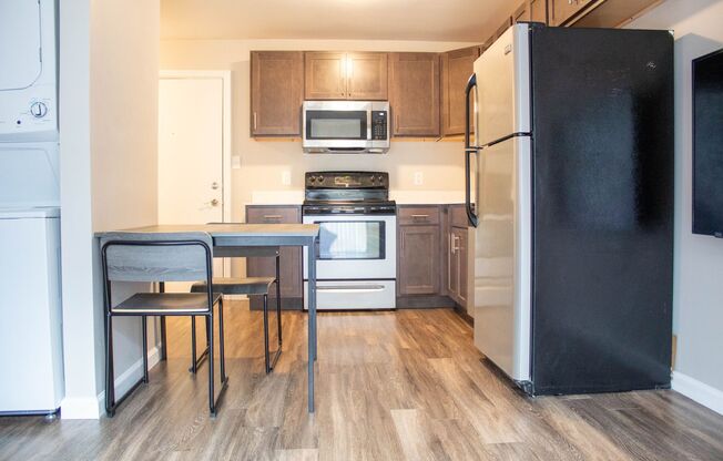 1 bed, 1 bath, 558 sqft, $1,365