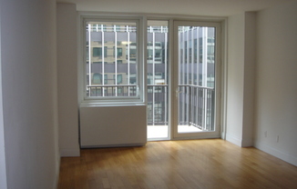 1 bed, 1 bath, 642 sqft, $4,250, Unit 12H