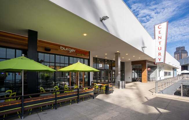 Burger Lounge restaurant next to Century theaters