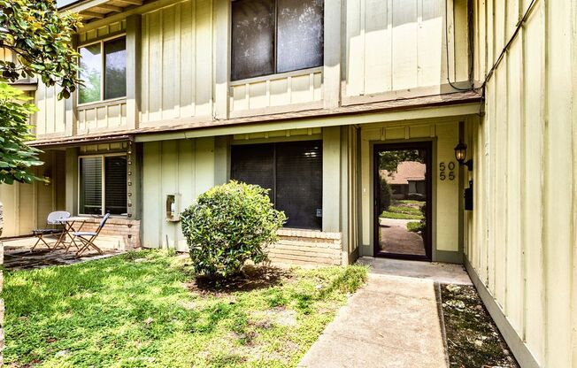 Contemporary 3/BR 1.5/BA Home with Updated Kitchen & Enclosed Patio
