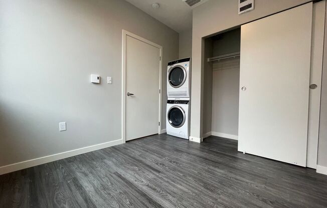 1 bed, 1 bath, 361 sqft, $1,425, Unit 107