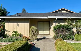 Spacious 3 Bedroom 2 Bath Apartment with Updated Kitchen in Santa Clara!