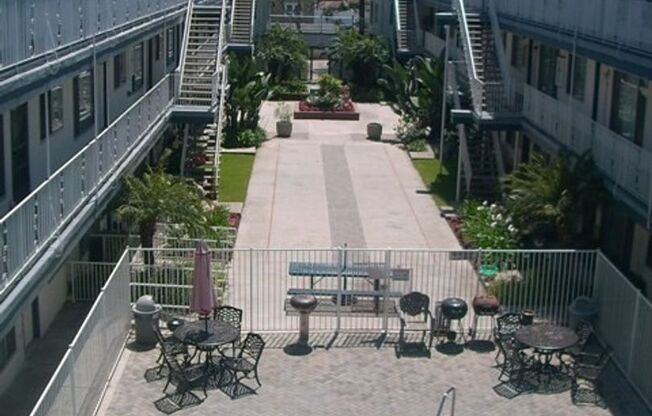 2 Torrance Palms Apartments