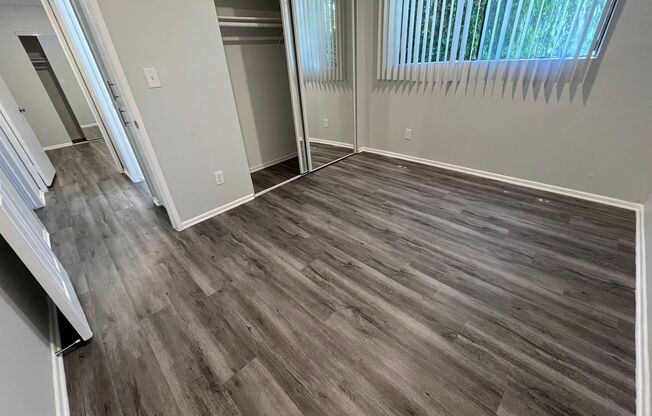 2 beds, 1 bath, 1,000 sqft, $1,898, Unit 120