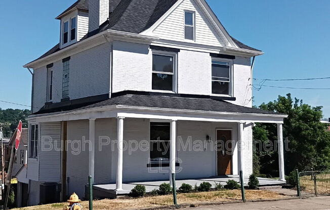 139 W 9 AVE