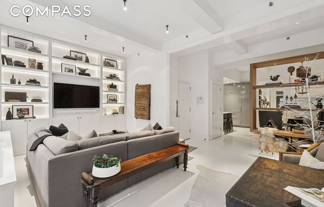 31 E 28 ST