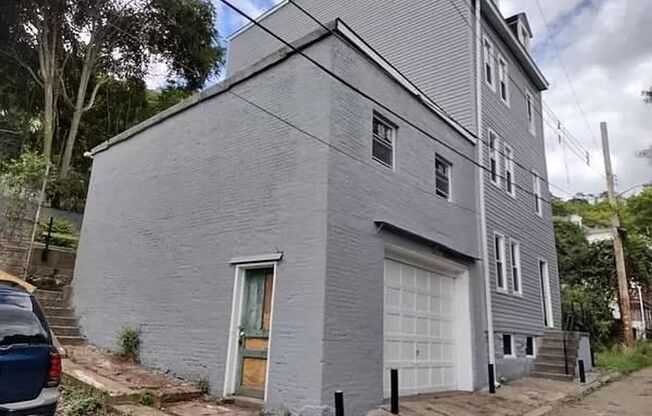 1027 Salter Way (4 unit apartment)