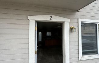 1906 N MAIN ST
