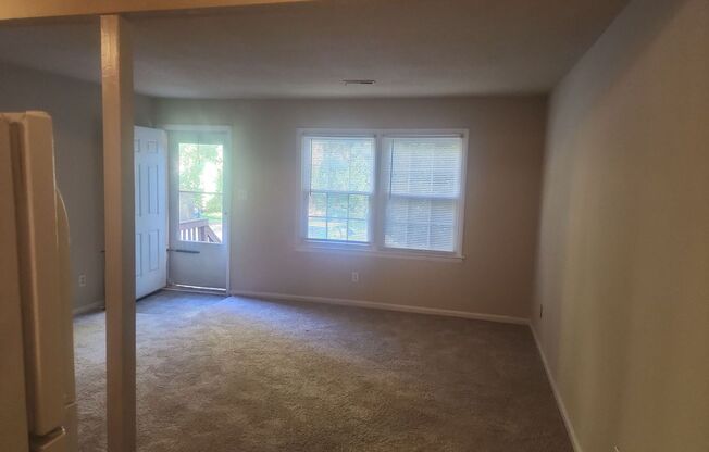 1 bed, 1 bath, 600 sqft, $1,100