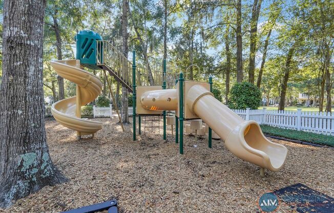 2 beds, 2 baths, $1,950, Unit UNIT 1517