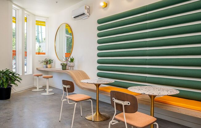 Studio, 1 bath, 356 sqft, $1,099, Unit Unit 304