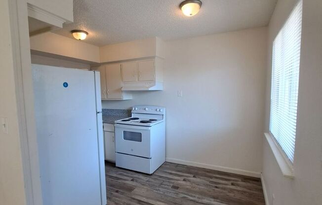 1331-1349 E San Bruno Ave