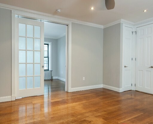 2 beds, 1 bath, $3,895, Unit 5C