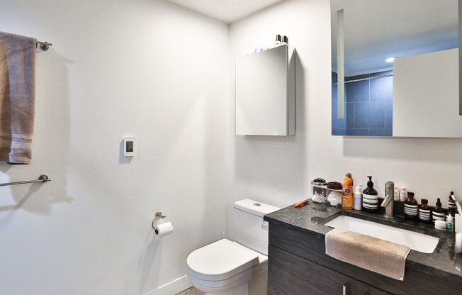 1 bed, 1 bath, 700 sqft, $2,295, Unit 306