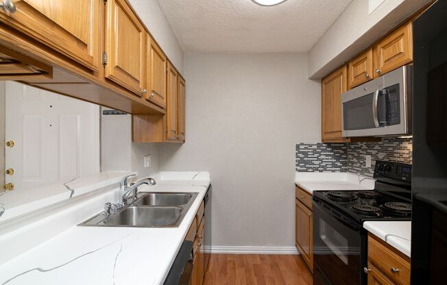 2 beds, 2 baths, $1,695