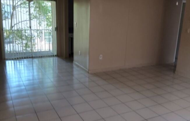 2 BR in Central Orlando!
