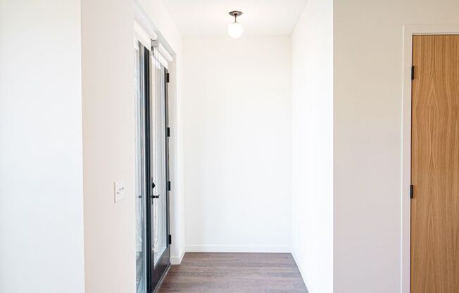 2 beds, 1.5 baths, 1,116 sqft, $2,695, Unit 103