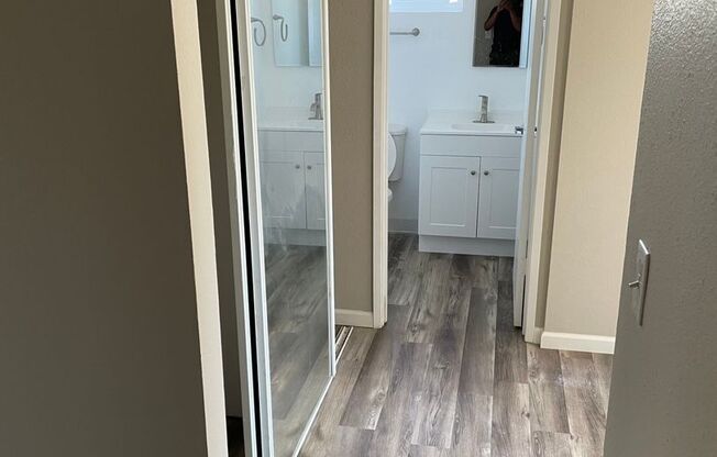 3 beds, 1 bath, 925 sqft, $2,100, Unit H-30 3/1