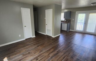 2 beds, 1 bath, 775 sqft, $825