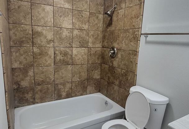 Studio, 1 bath, 400 sqft, $1,200, Unit 1250-I