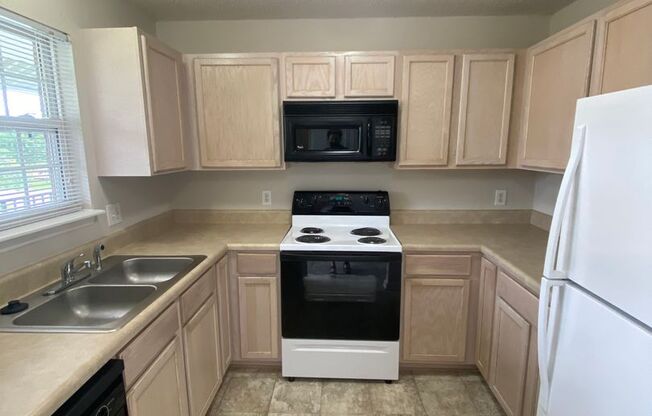 1 bed, 1 bath, 765 sqft, $1,125, Unit 2758-6