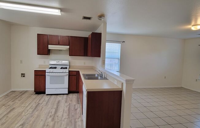 3 beds, 2 baths, $1,800