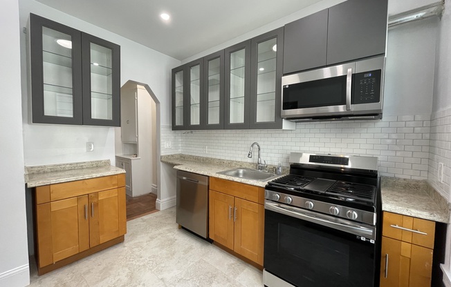 328 E 5 ST