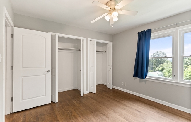 1405 BONITA DR NE