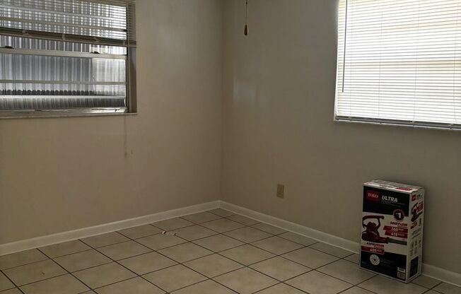 2 beds, 1 bath, $2,650