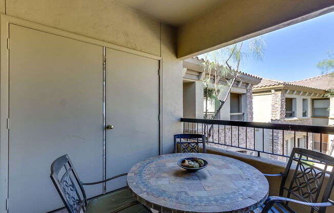 2 beds, 2 baths, 1,403 sqft, $2,000, Unit 2063